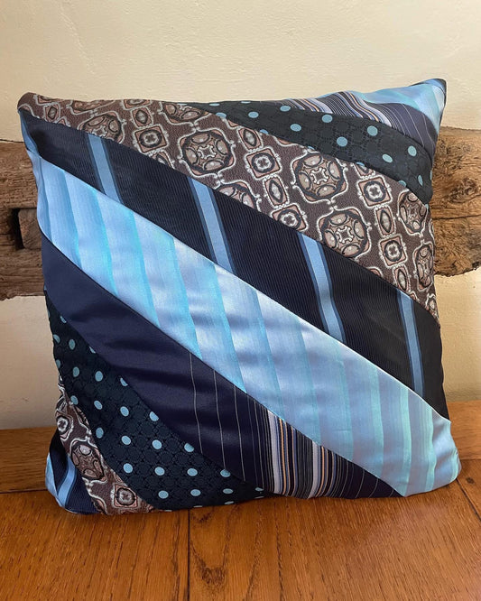 Tie Cushion
